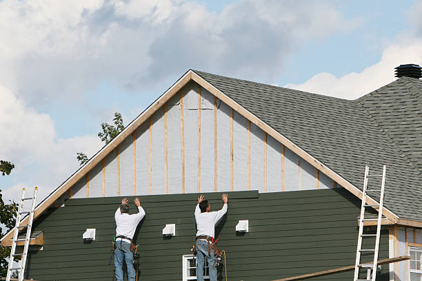 Professional Siding Contractor technician working in Bellbrook, OH